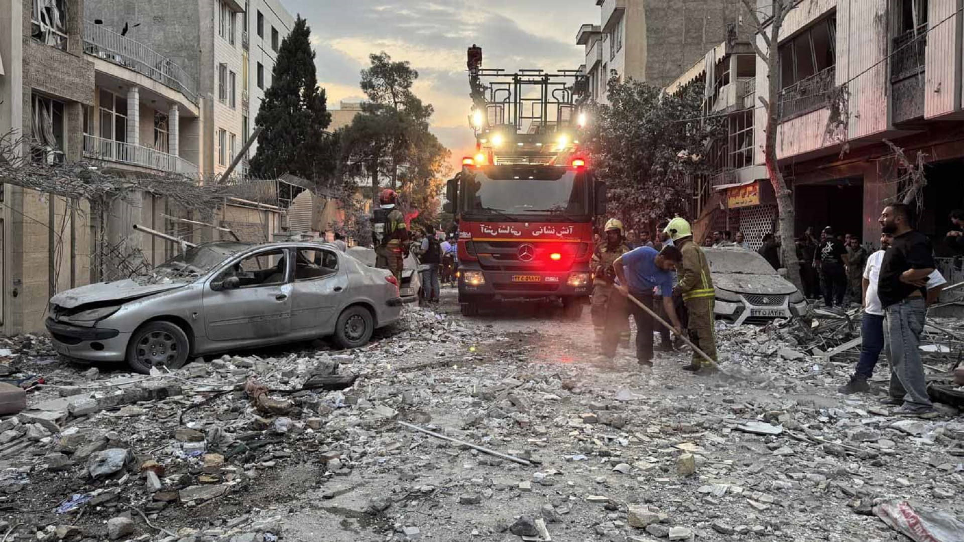 إيران: وفاة 78 شخصاً وإصابة 329 بهجمات إسرائيل على طهران 