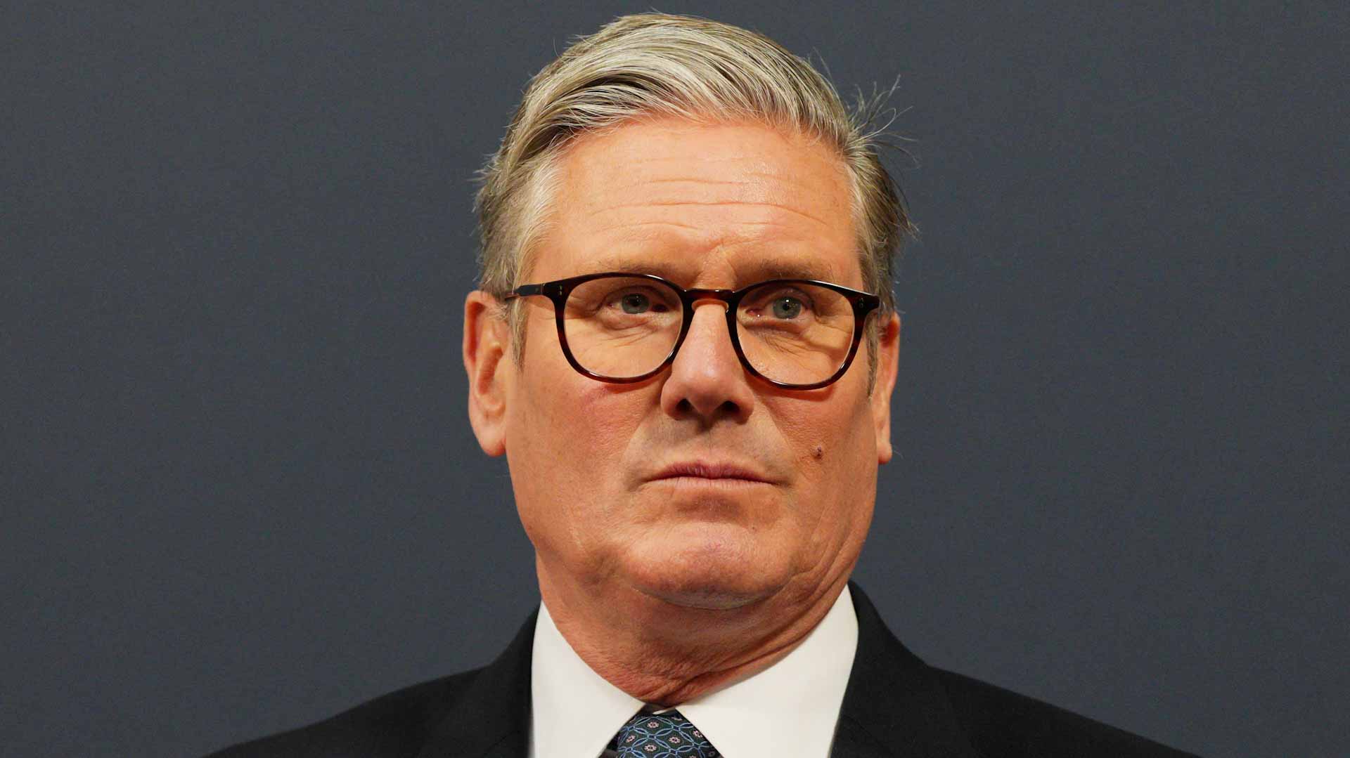 ستارمر يؤكد لترامب ضرورة تهدئة الصراع بين إسرائيل وإيران