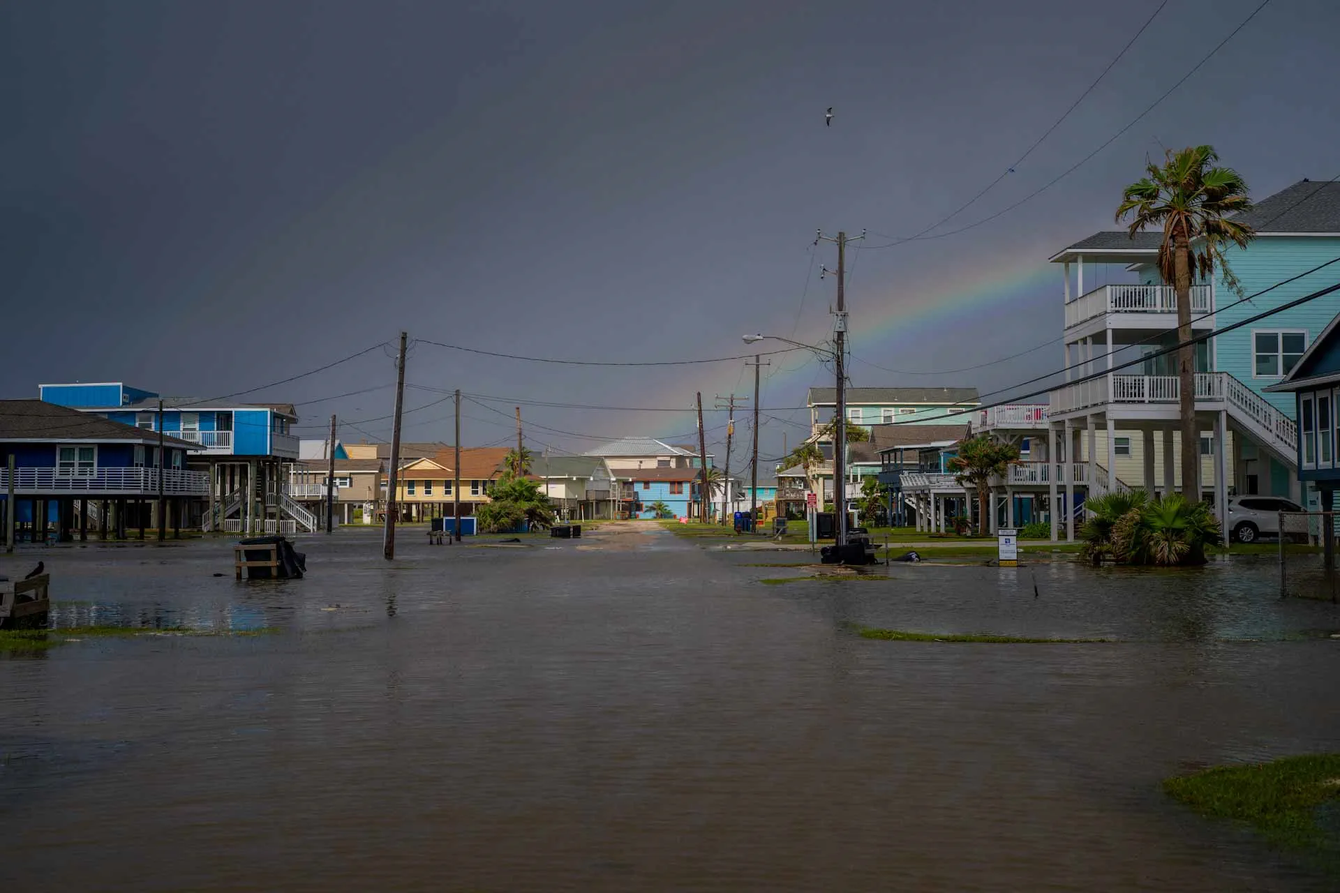 فيضانات تكساس المفاجئة تتسبب بوفاة 10 أشخاص 