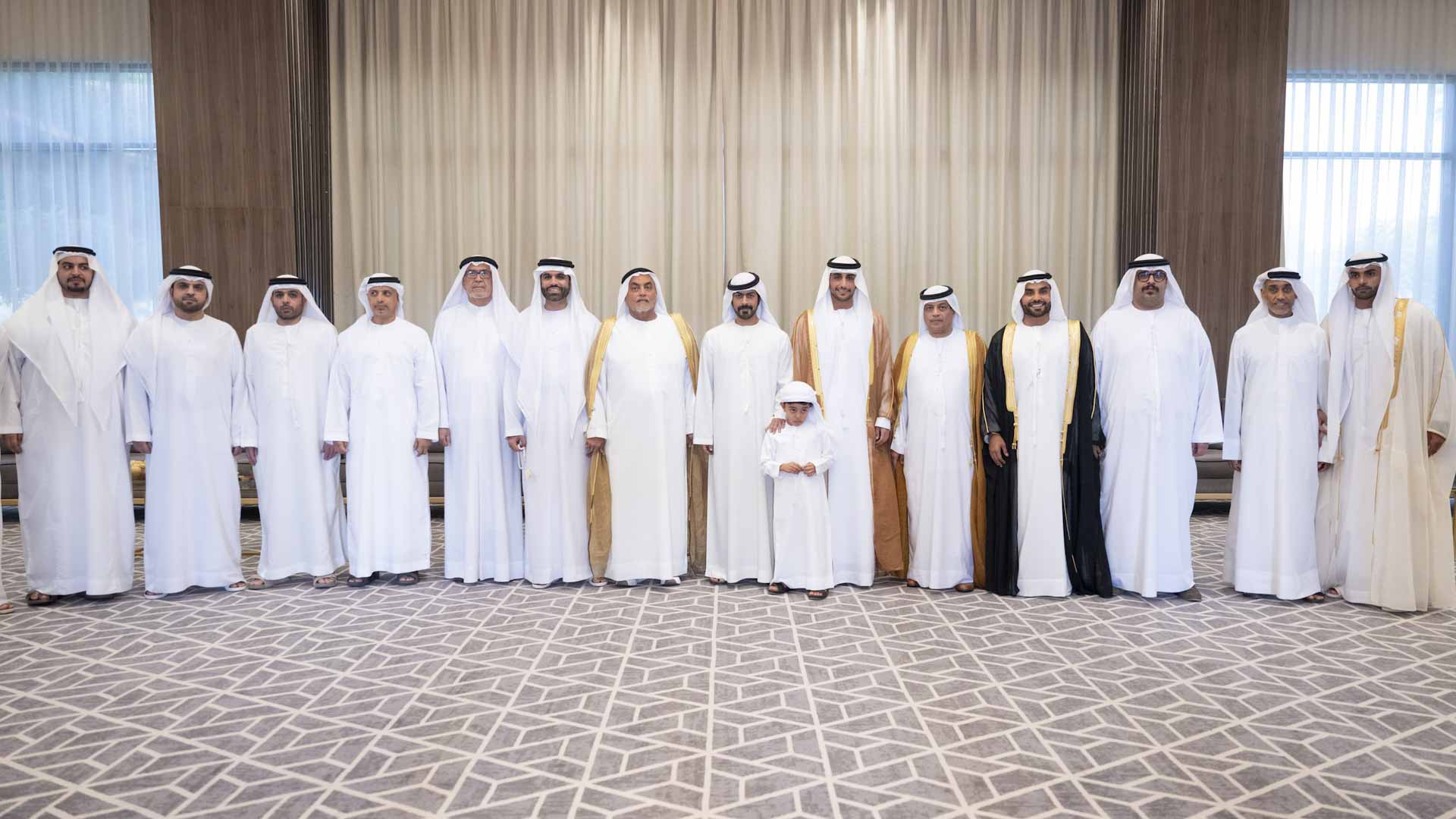 خليفة بن طحنون بن محمد يحضر أفراح غباش والغيث