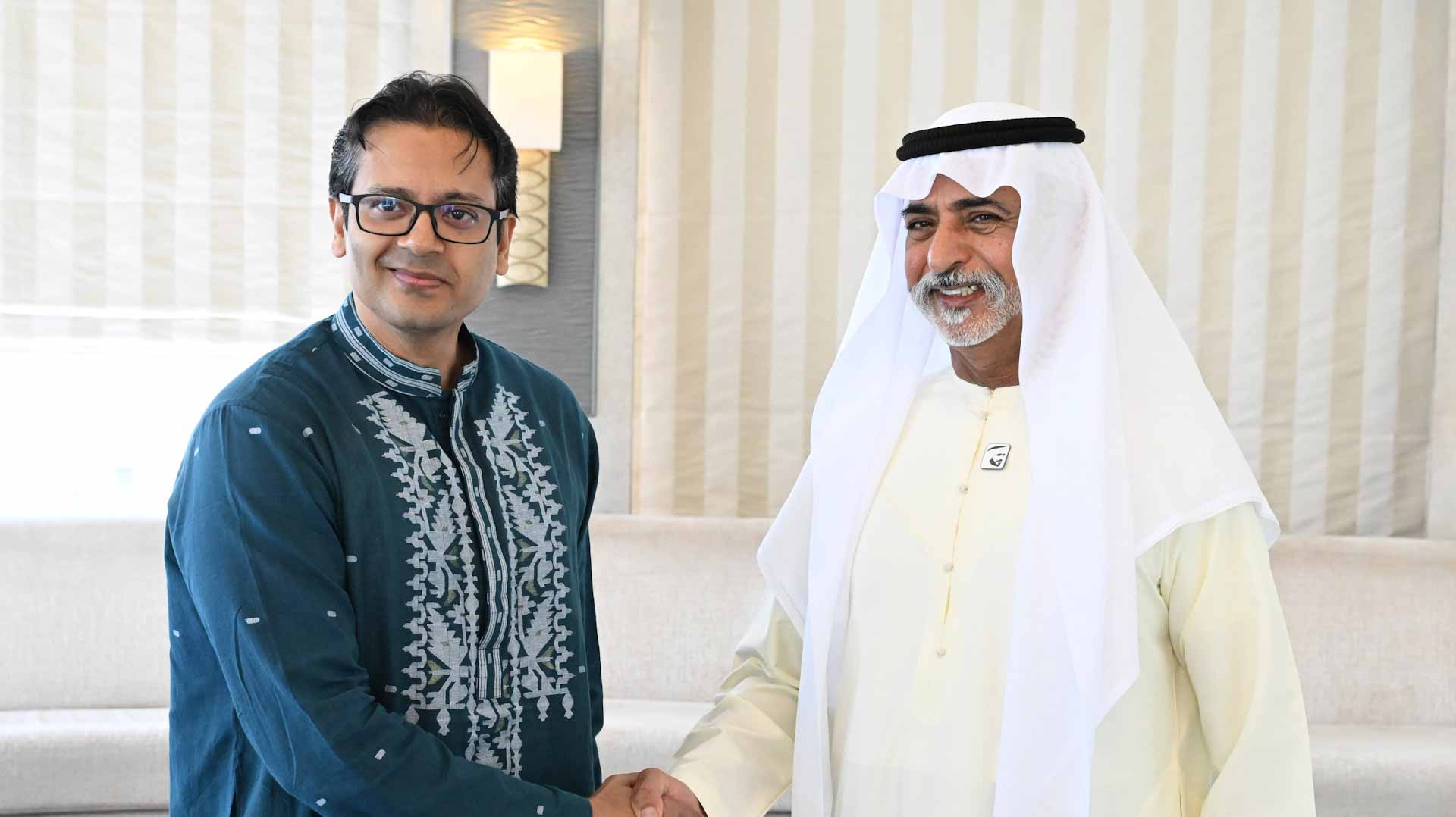 صورة بعنوان: نهيان بن مبارك يستقبل المبعوث الخاص لرئيس وزراء بنغلاديش  