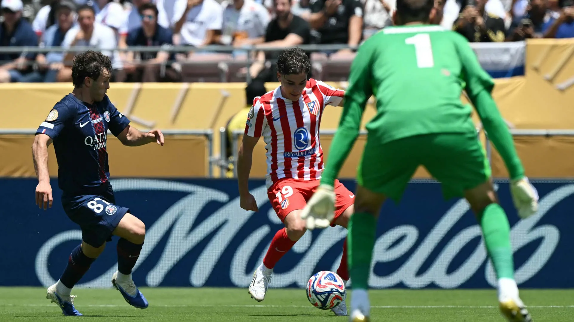 Paris Saint-Germain defeats Atletico Madrid 4-0 in FIFA World Cup 