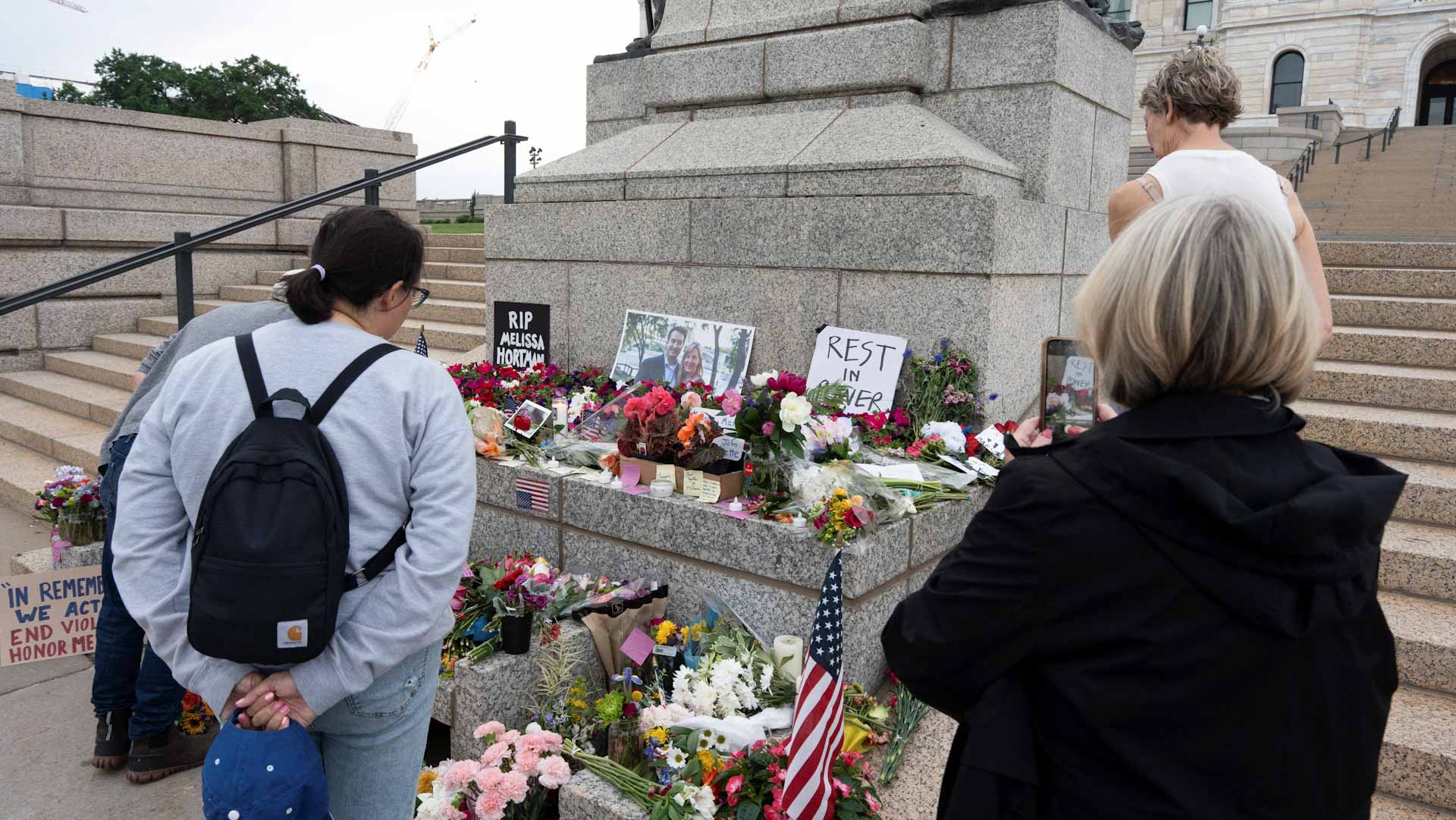 الشرطة الأميركية تعتقل مشتبه به في إطلاق نار على مشرعَين بمينيسوتا 