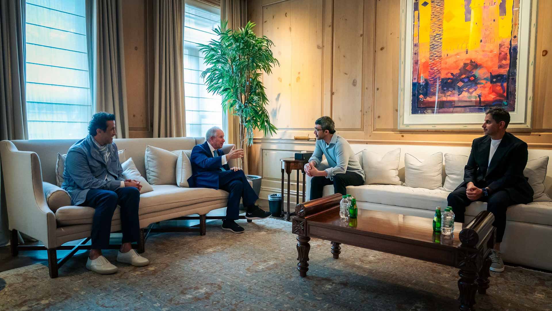 Abdullah bin Zayed meets Chairman of US Blackstone Group 