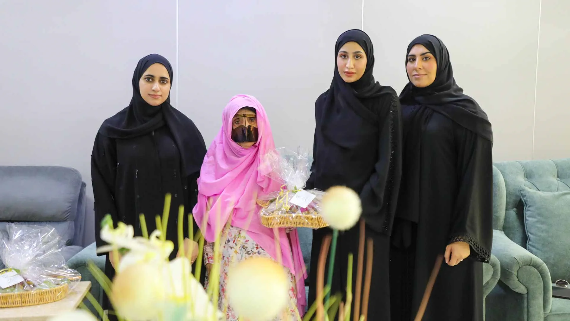Al Hamriyah Municipality distributes fresh dates 