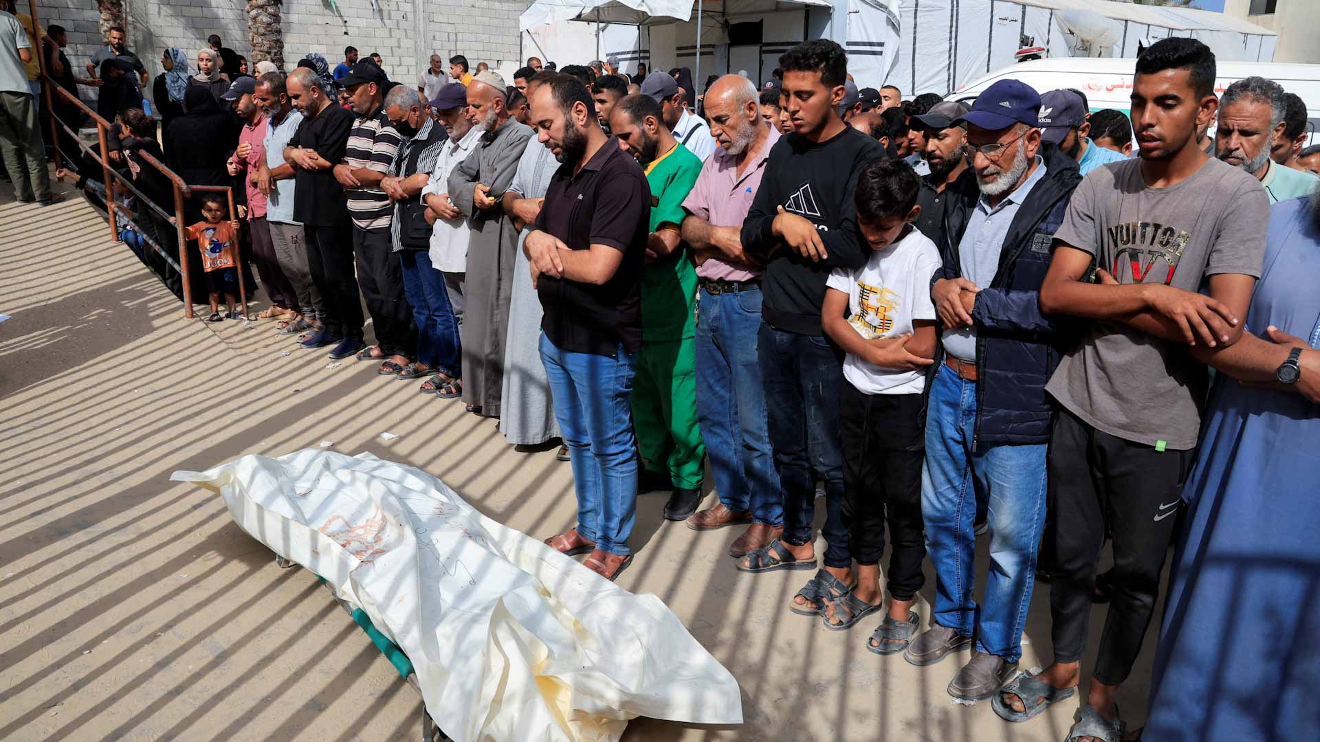 استشهاد 47 فلسطينياً بنيران إسرائيلية أثناء انتظار مساعدات في غزة 