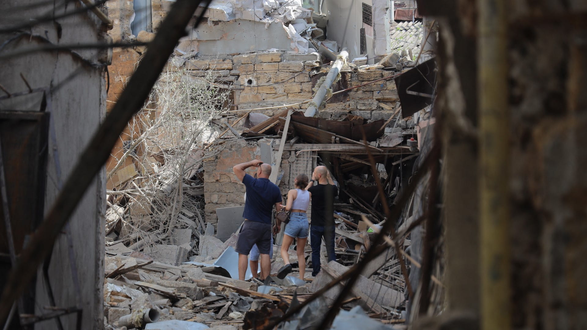 وفاة 14 في كييف بضربات روسية مروعة تُعد الأفظع لحد الآن 