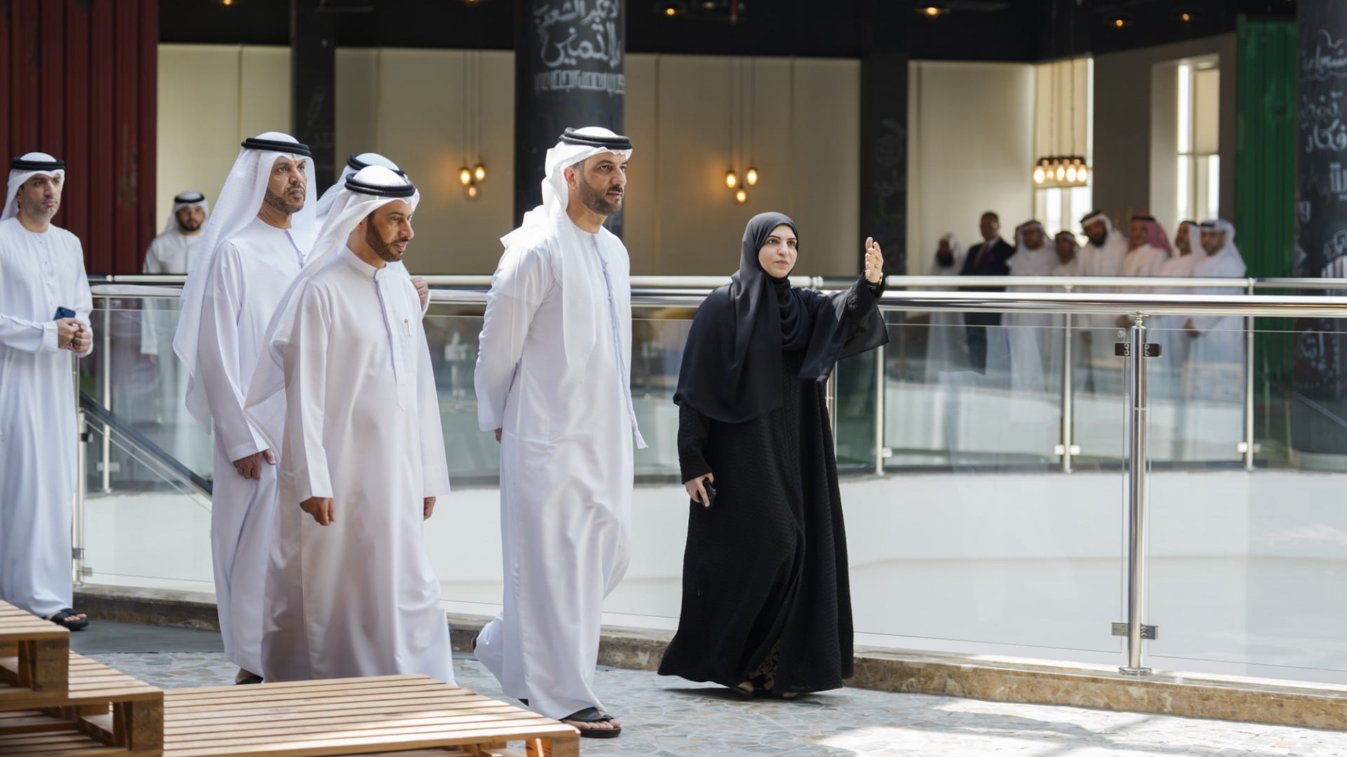 سلطان بن أحمد يزور مركز الإصلاح والتوجيه الأسري بالشارقة 