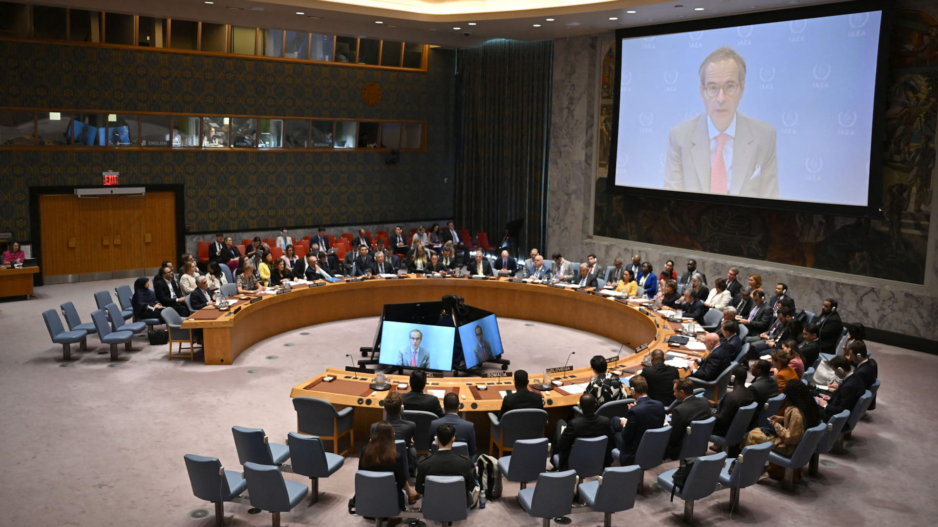 وكالة الطاقة تحذر من الآثار الكارثية لاستهداف منشآت إيران النووية 