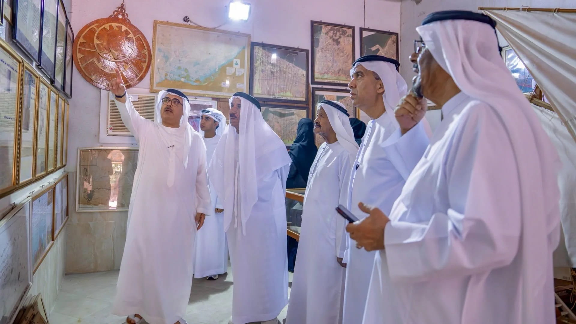 عبد العزيز المسلم يزور جمعية بن ماجد برأس الخيمة 