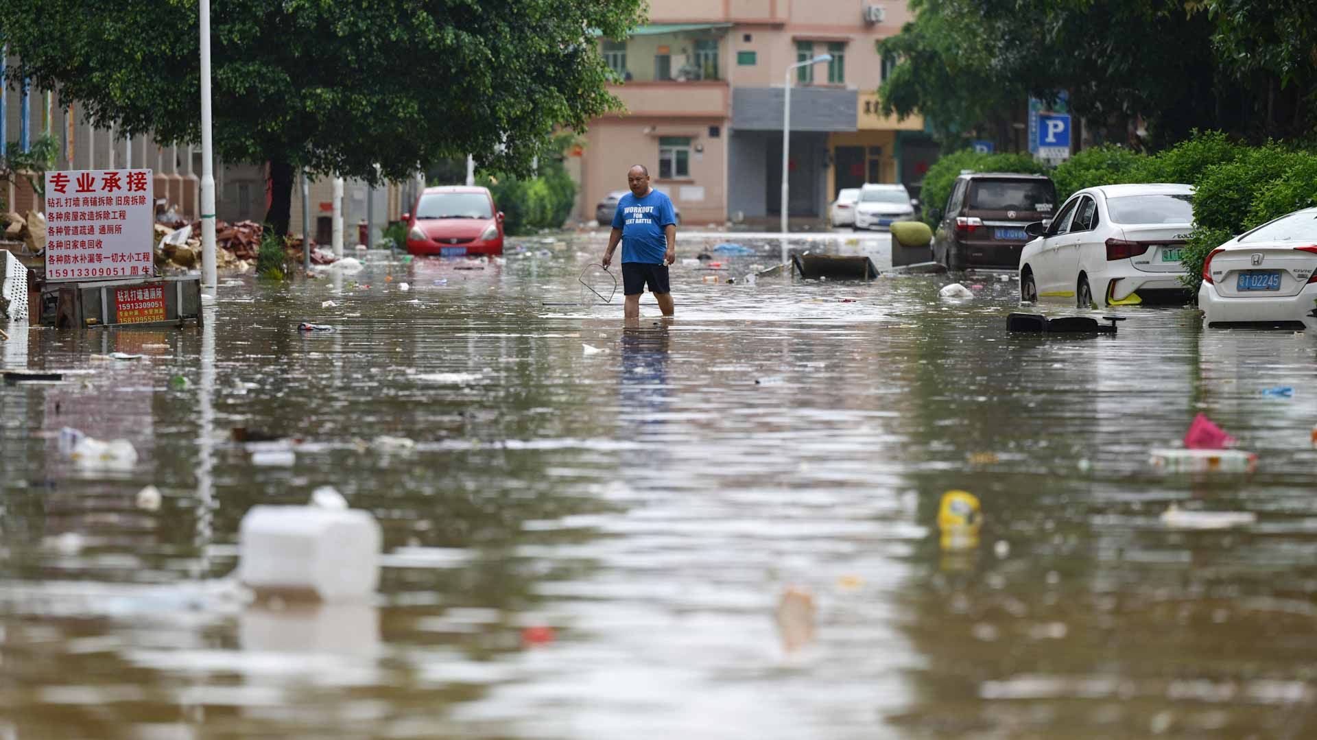الصين تُصدر أول إنذار أحمر هذا العام بسبب السيول الجبلية