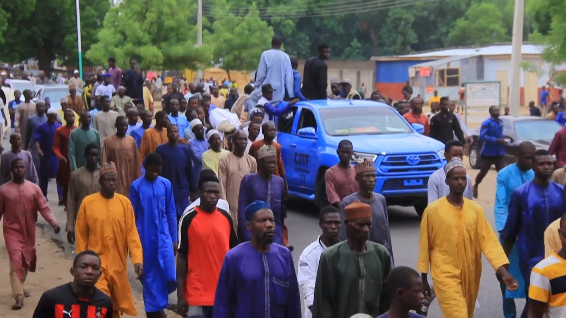 هجوم انتحاري في سوق للسمك يدمي نيجيريا بـ20 وفاة و30 إصابة  