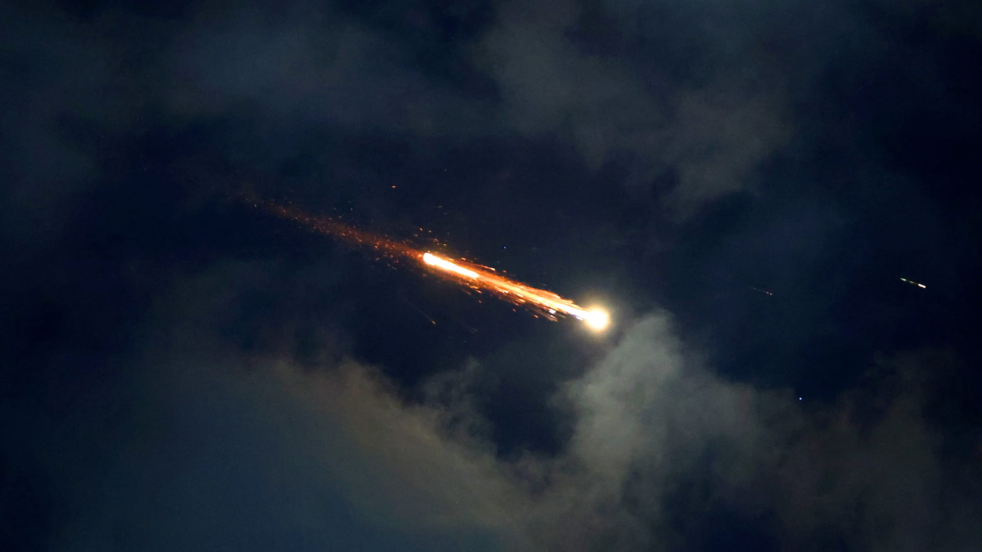 طهران: وفاة 400 شخص في إيران منذ بدء الحرب مع إسرائيل 