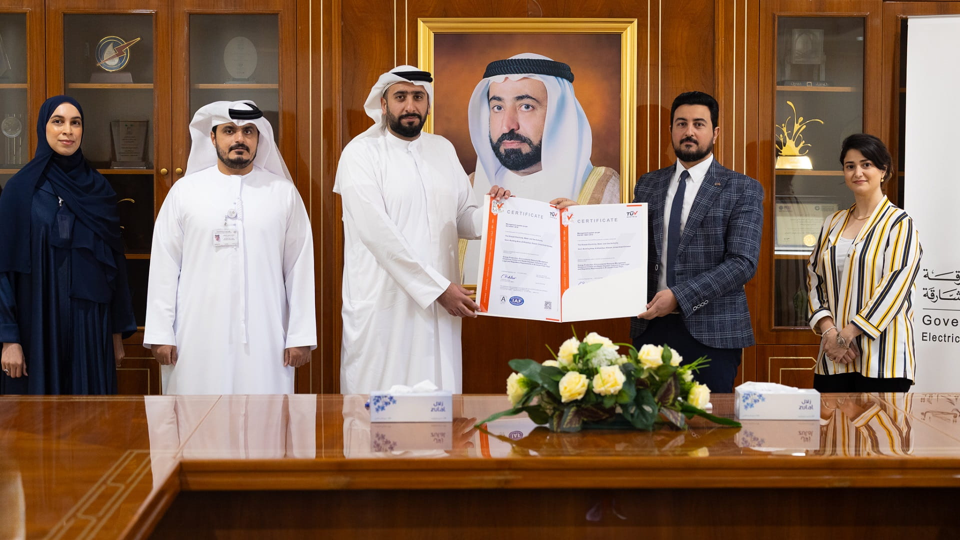 كهرباء الشارقة تحصد آيزو البيئة والسلامة المهنية 