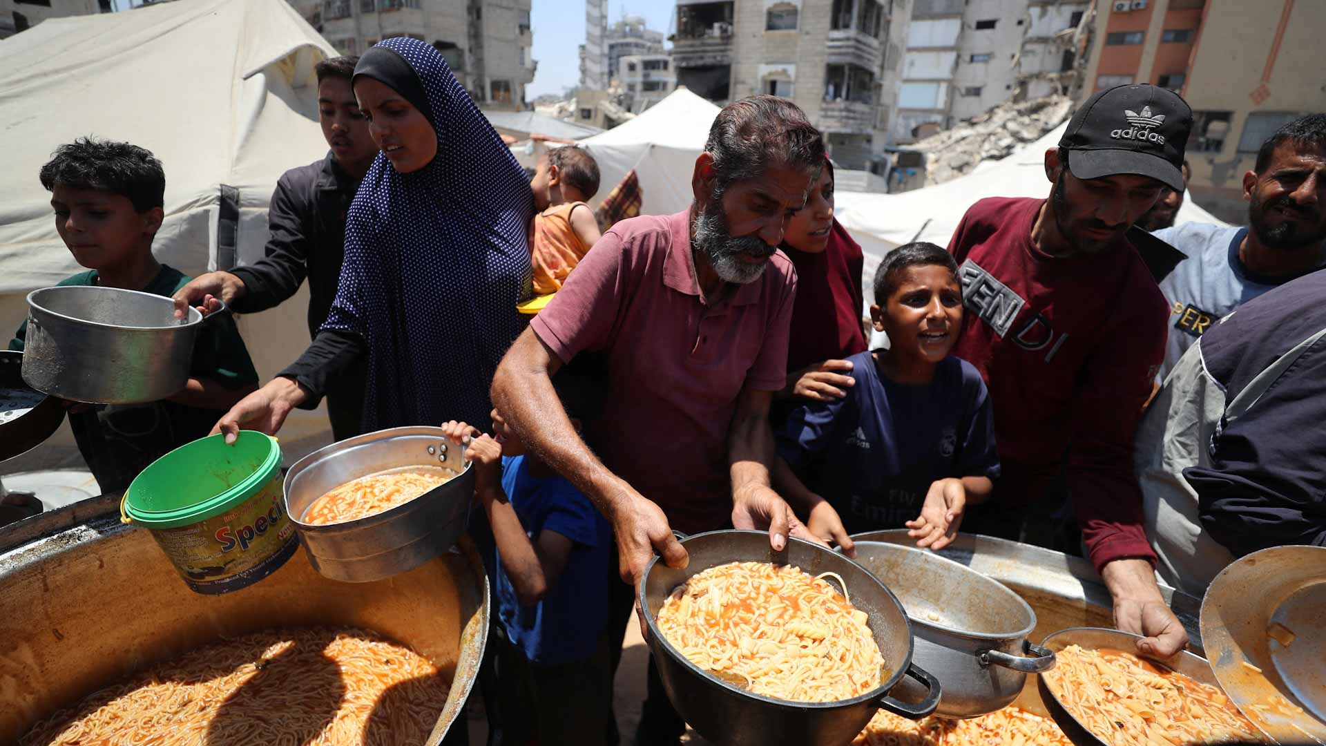 مفوضية حقوق الإنسان: استخدام الغذاء كسلاح في غزة يعد جريمة حرب 