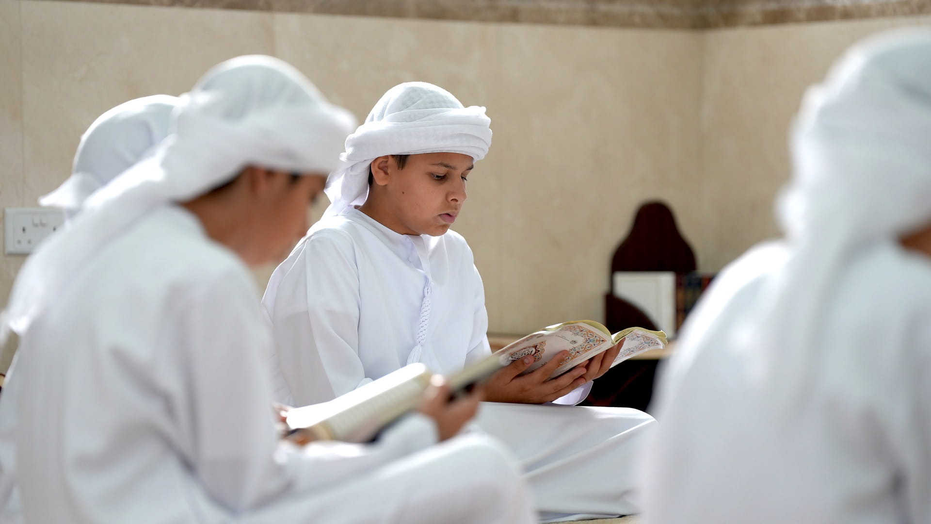 صورة بعنوان: "مؤسسة الشارقة للقرآن والسنة" تطلق برنامجها الصيفي "صيفنا أحلى" 