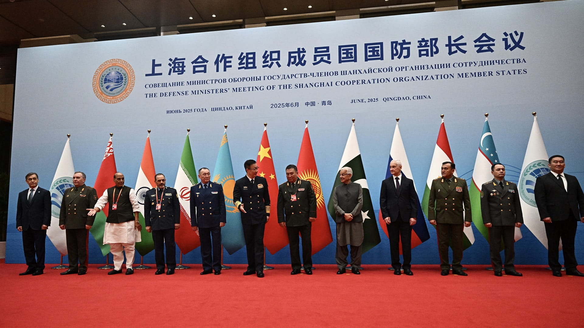 China hosts Iranian, Russian defence ministers 