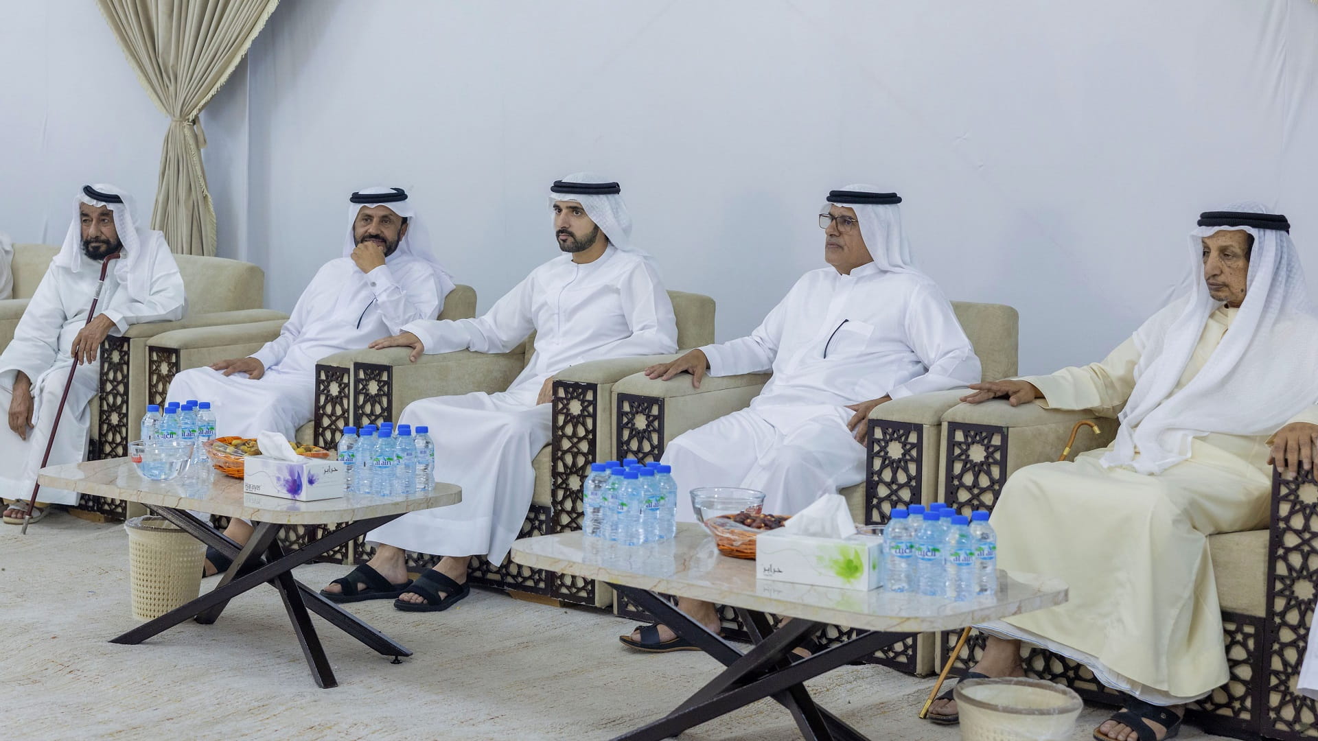 حمدان بن محمد يعزي بوفاة محمد سهيل بن عويضان العامري في دبي 