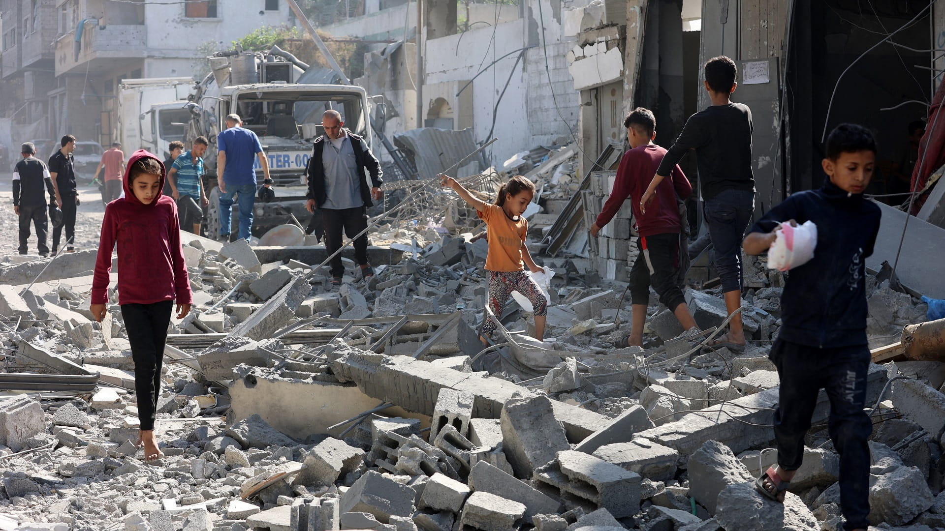 غوتيريش: البحث عن الطعام ينبغي ألا يكون بمثابة حكم بالإعدام في غزة 