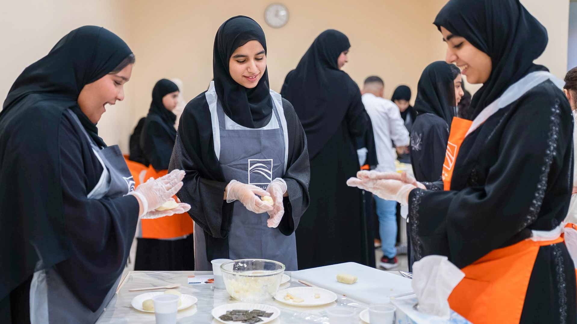 سجايا فتيات الشارقة تطلق 5 يوليو برنامجها الصيفي "صيفكم ويانا"  