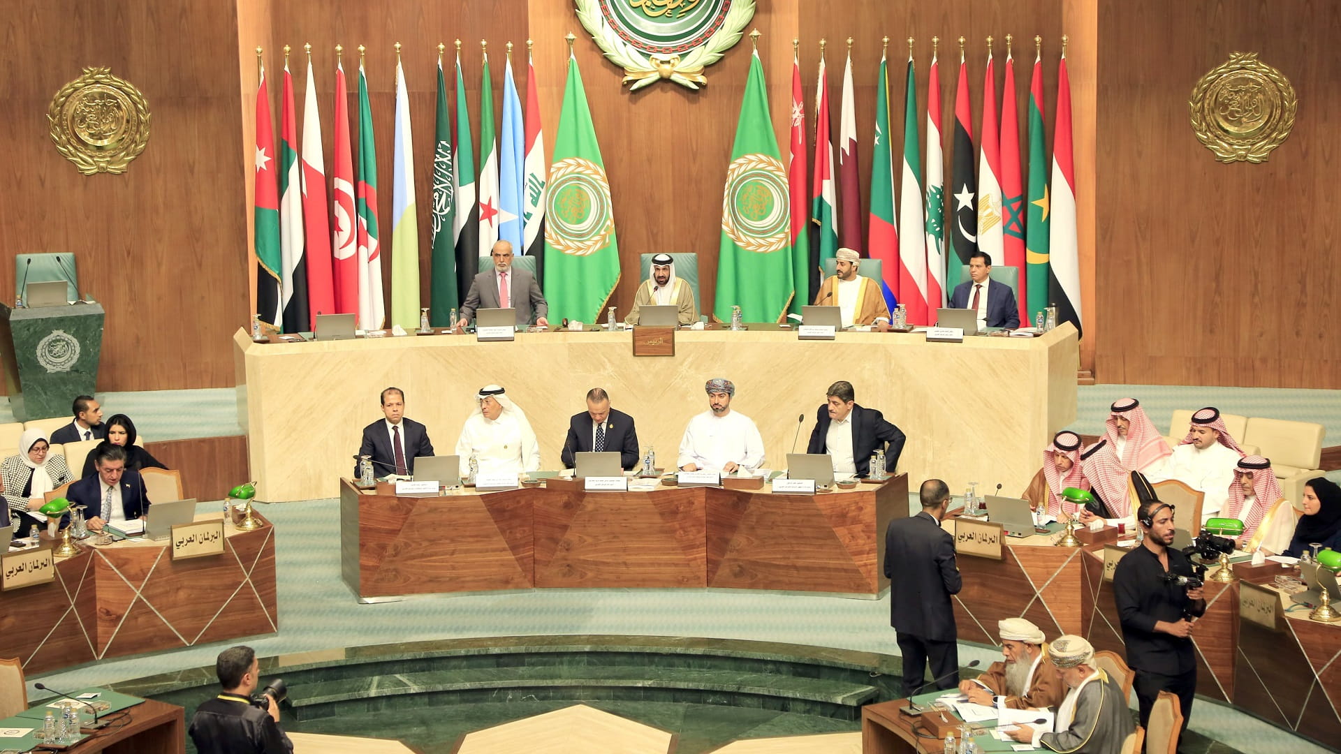 الشعبة البرلمانية تشارك في الجلسة الـ5 للبرلمان العربي بالقاهرة 