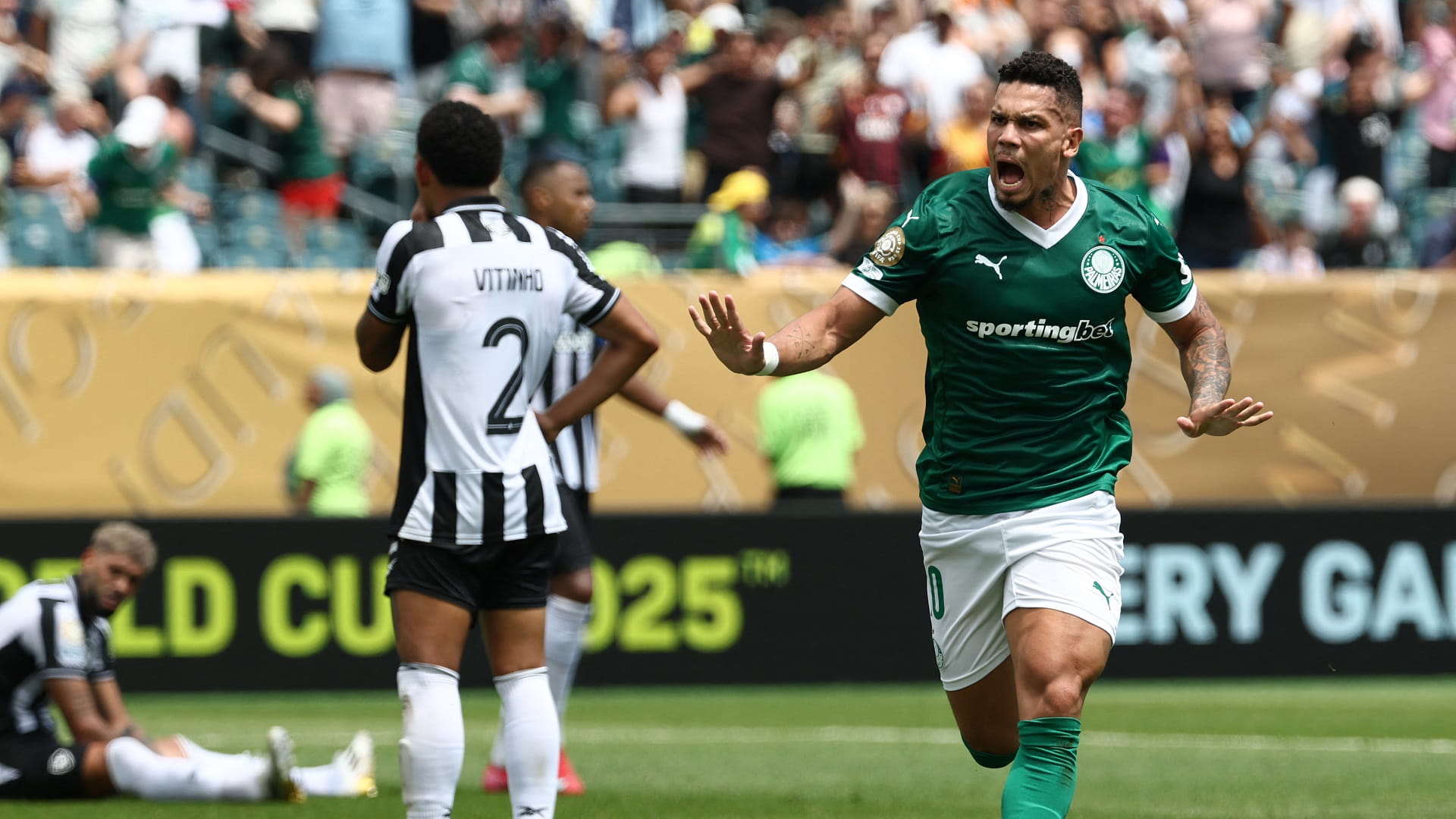 بالميراس يهزم غريمه بوتافوغو ويتأهل لربع نهائي مونديال الأندية