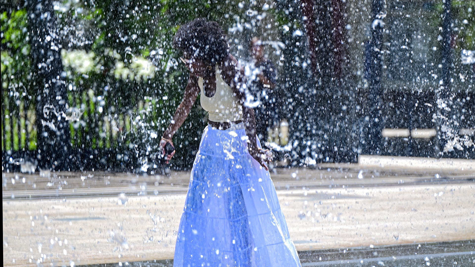 فرنسا ترفع درجة اليقظة إلى اللون البرتقالي تحسباً لموجة حر شديدة 