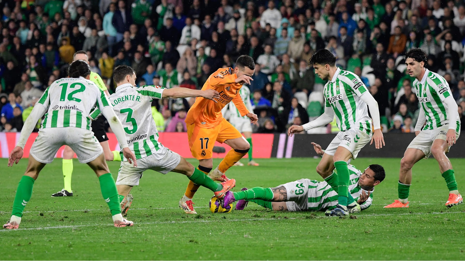Real Madrid falls to Real Betis in the Spanish League 