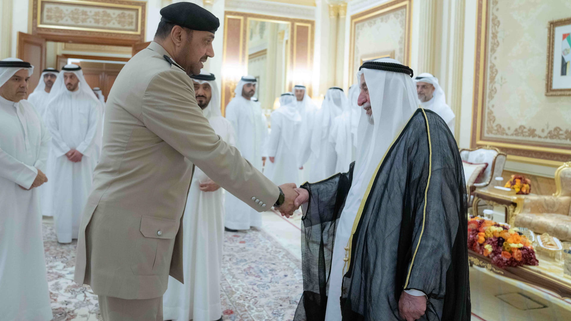 حاكم الشارقة يواصل تقبل التهاني بشهر رمضان المبارك 