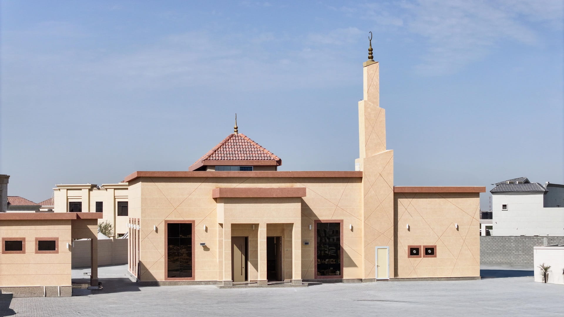 SDIA opens 2 mosques in Al Hamriyah and Al Suyoh 