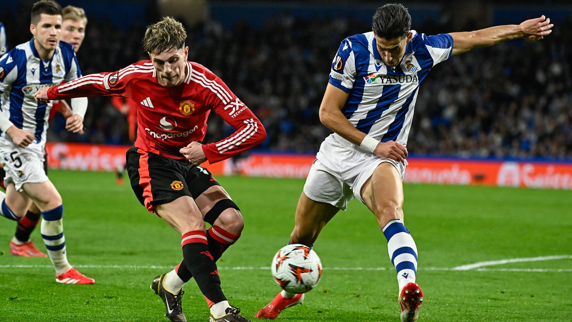 Manchester United draws 1-1 with Sociedad in Europa League 