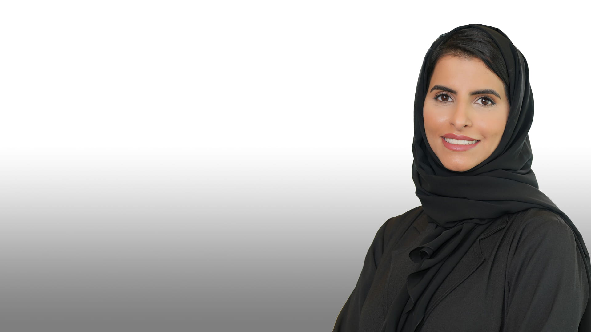 سارة النعيمي: نعتز ونفتخر بمنجزات المرأة الإماراتية 