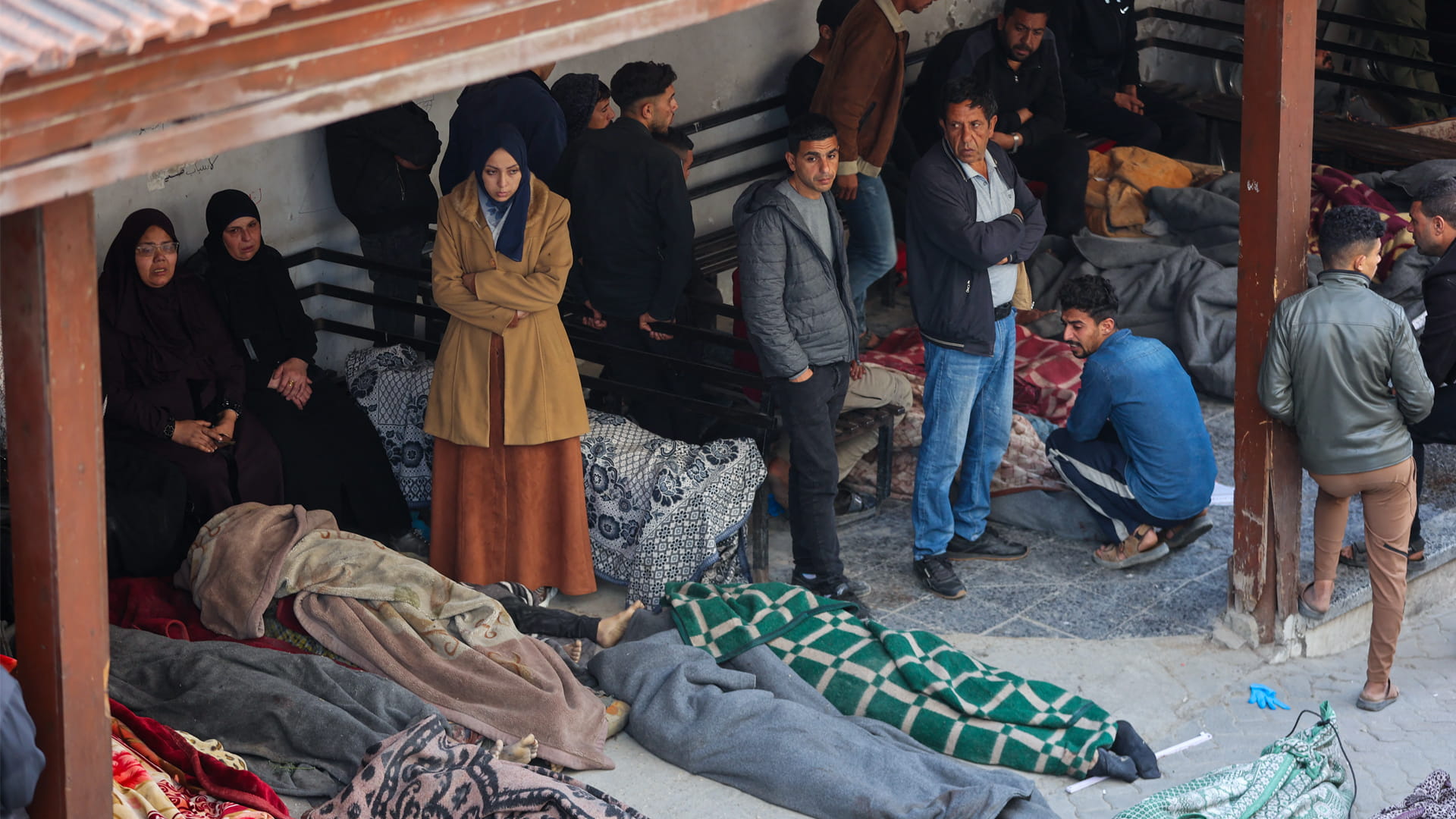 في مجزرة جديدة.. استشهاد413 فلسطينياً بغزة إثر قصف إسرائيلي عنيف  