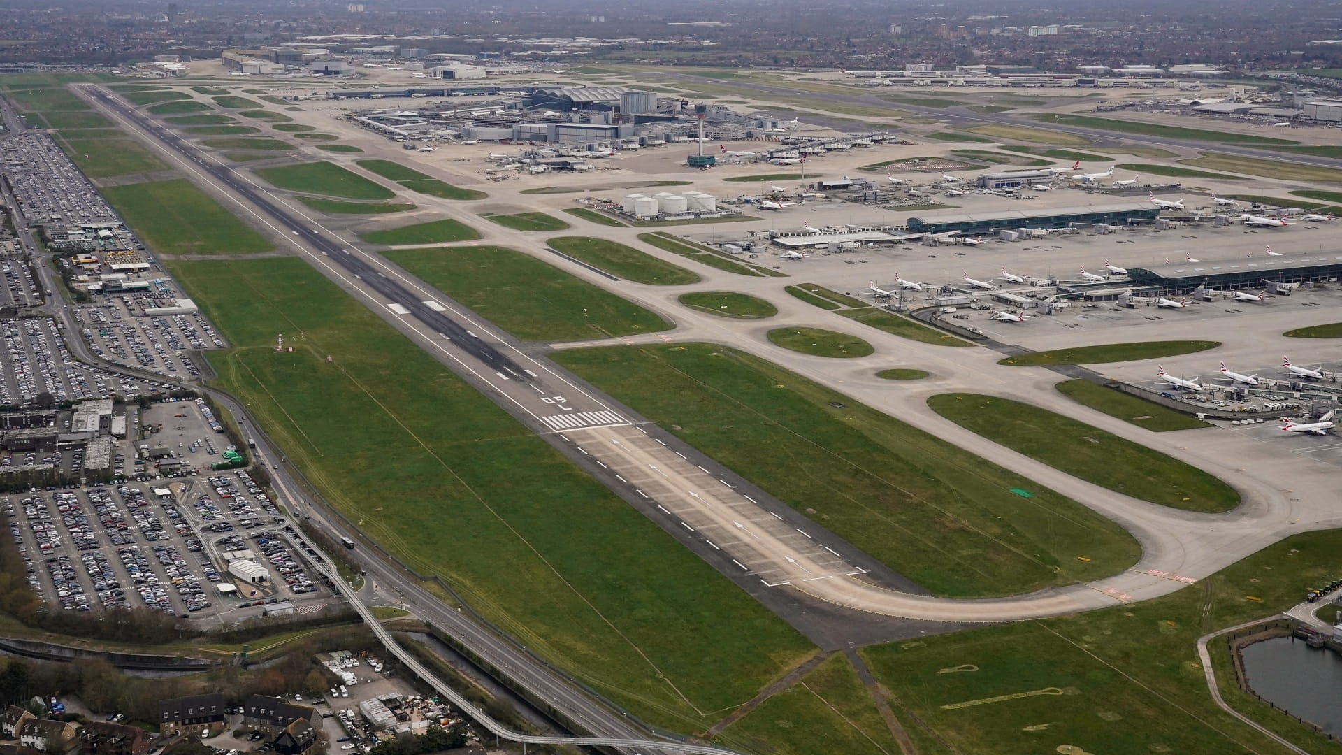 Heathrow Airport 'fully operational' after fire shutdown 