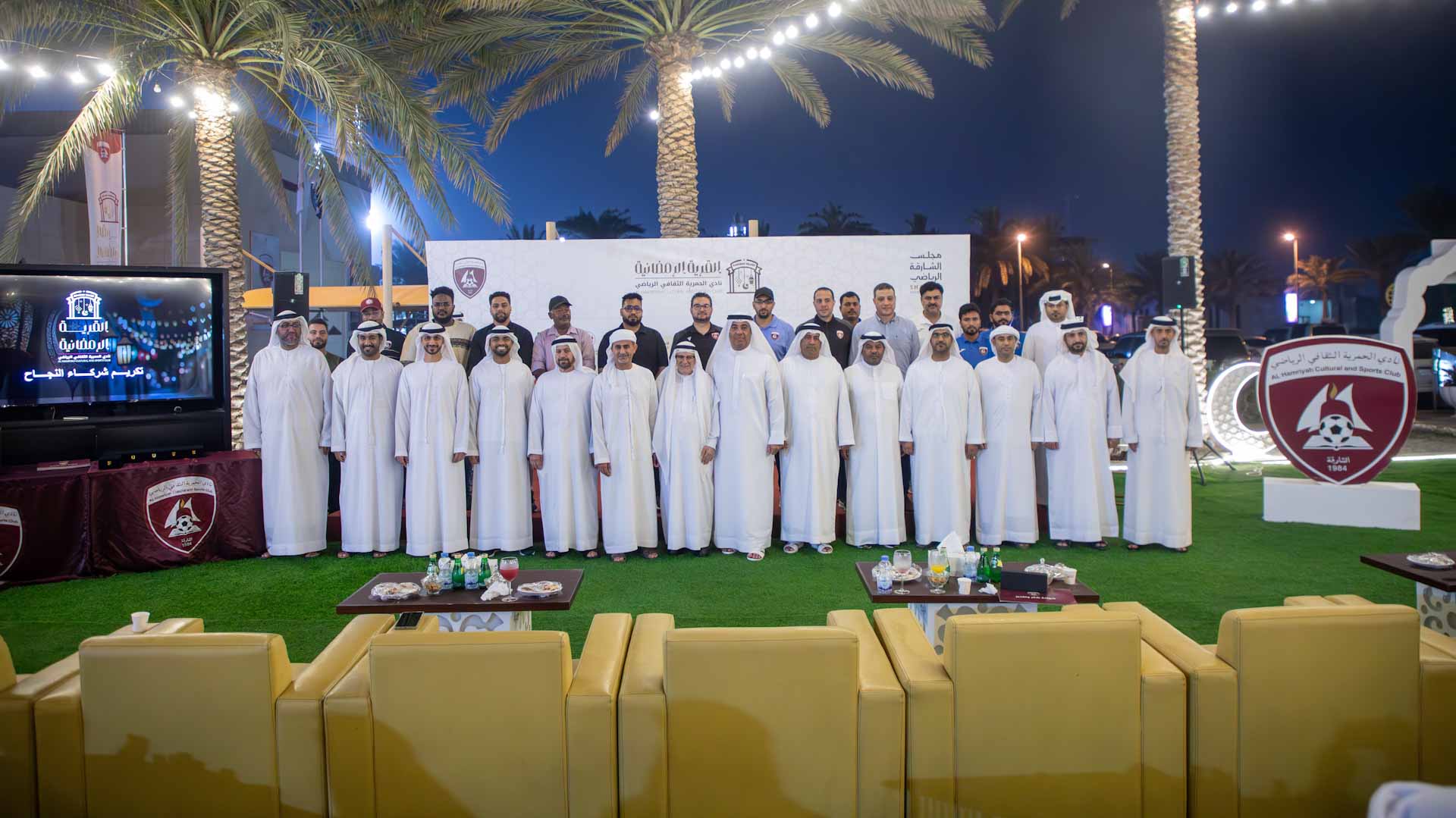 قرية الحمرية الرمضانية تختتم فعالياتها بتكريم الشركاء 