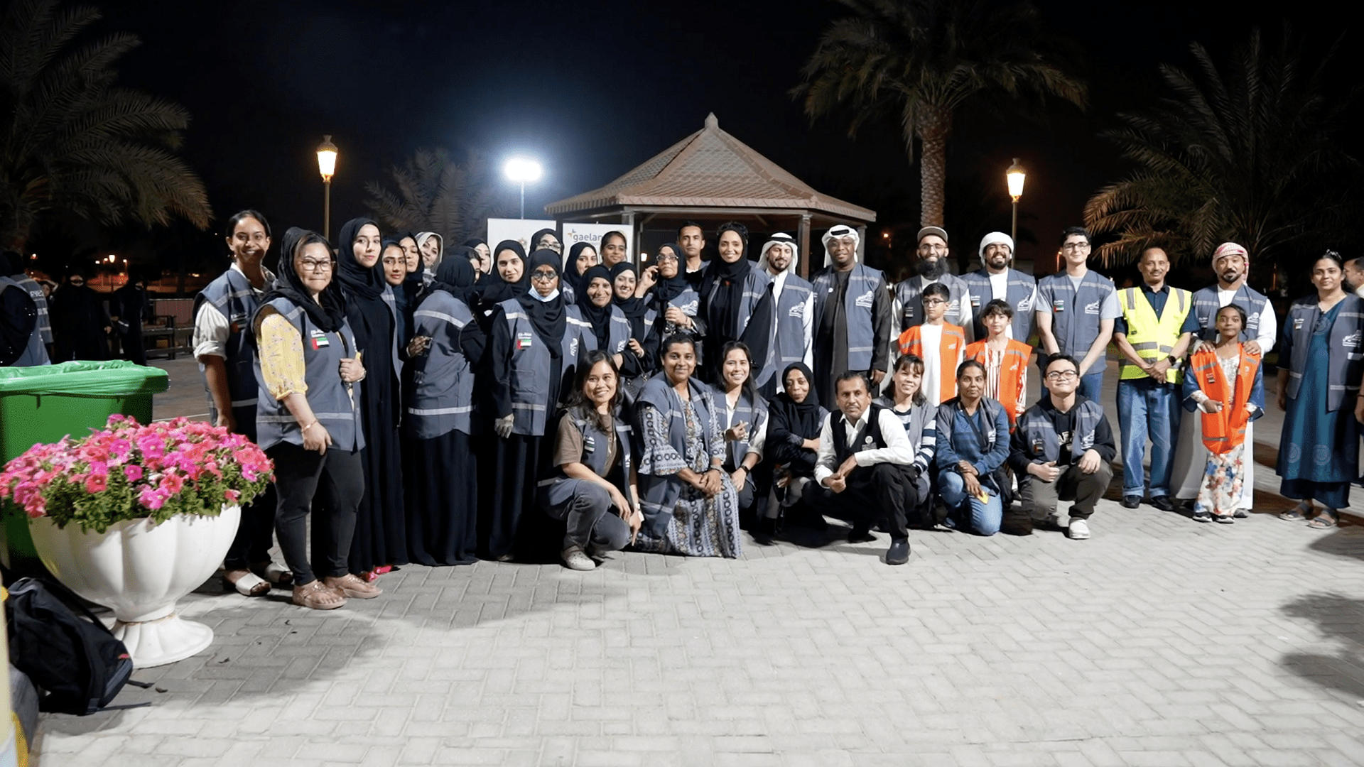 Senior Citizens distribute Suhoor meals to workers on Zayed Day 