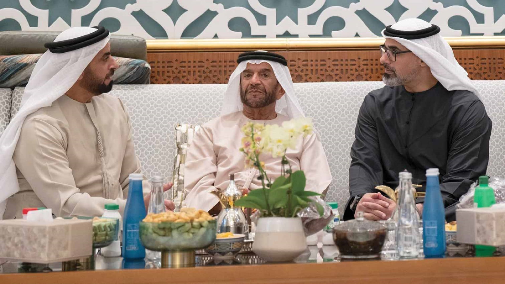 Khaled bin Mohamed bin Zayed visits Suroor bin Mohammed 