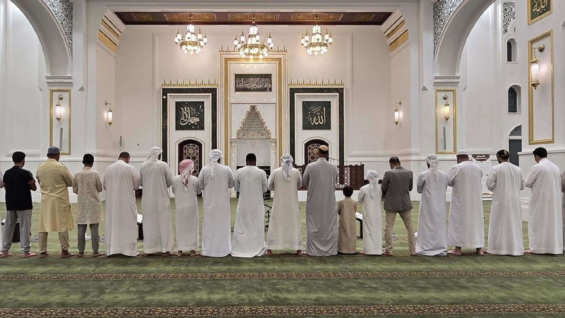 Sharjah's mosques brighten Ramadan's final 10 nights