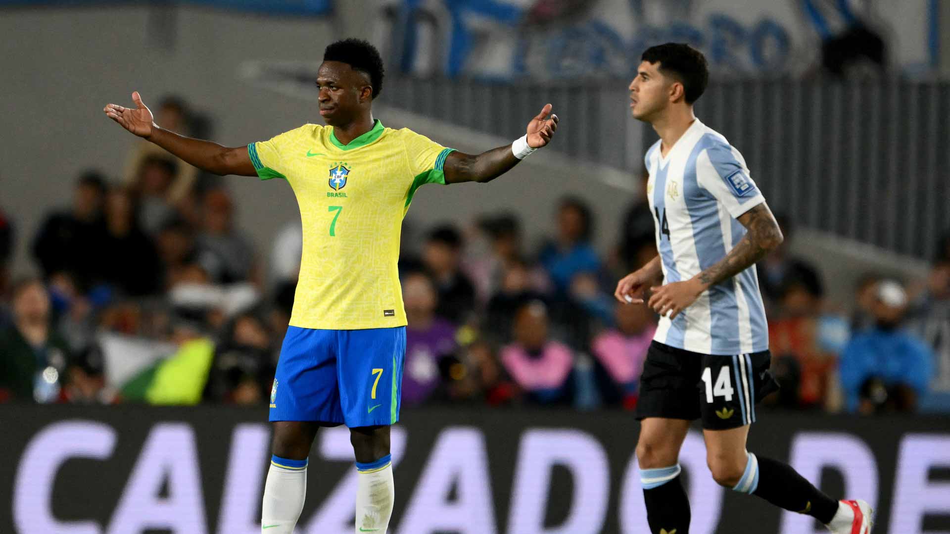 الأرجنتين تقسو على البرازيل متوجة تأهلها إلى مونديال 2026  