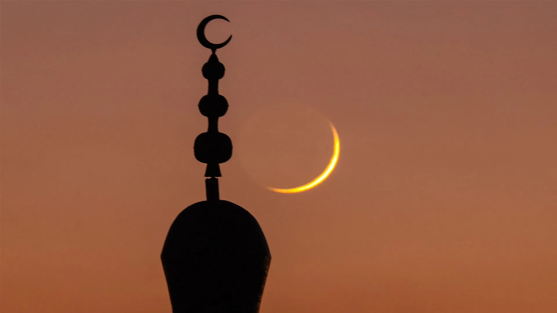 UAE Council for Fatwa calls for Shawwal Crescent sighting 
