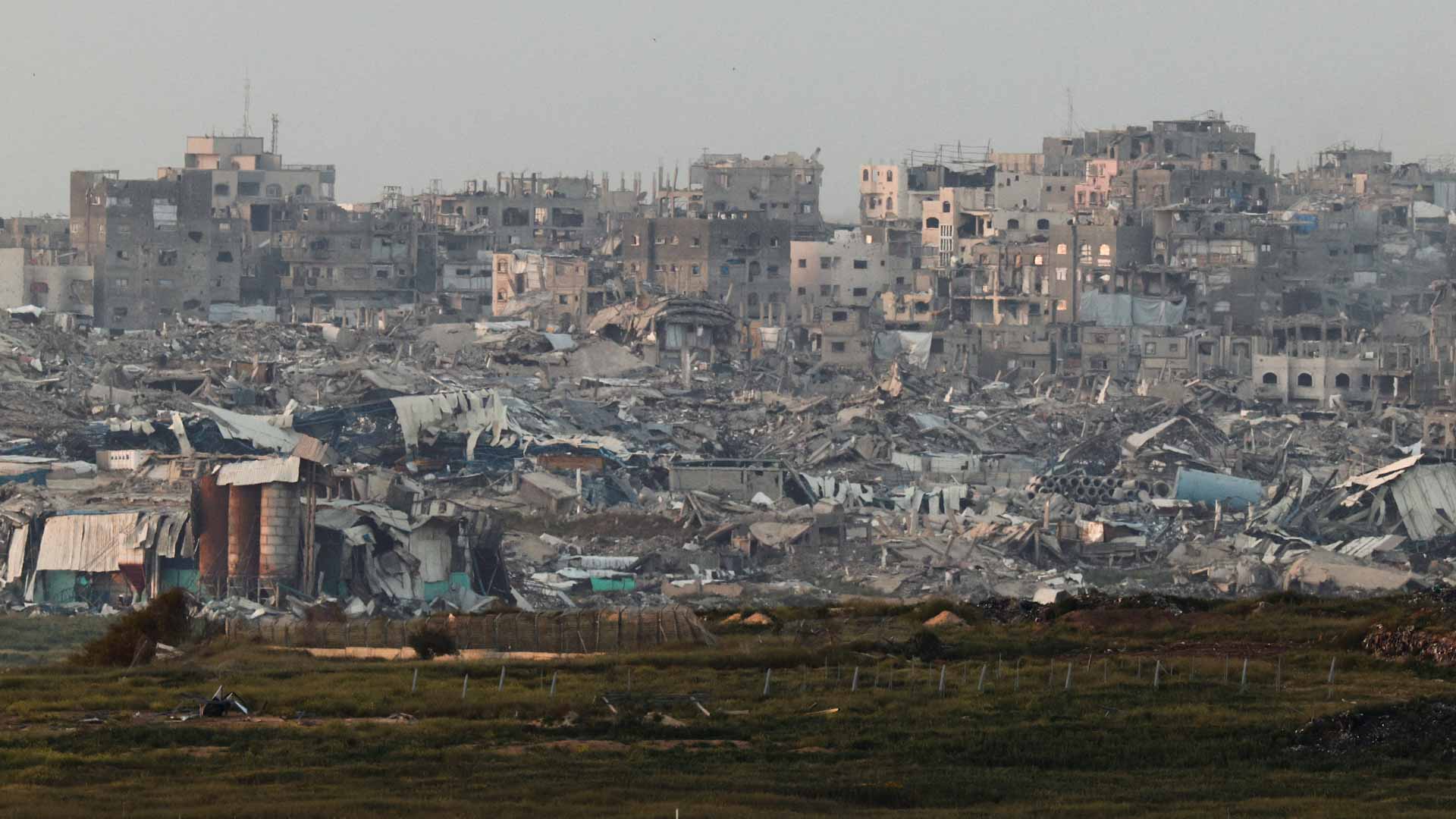 وفد أمني مصري يتوجه إلى قطر لمواصلة محادثات هدنة غزة 