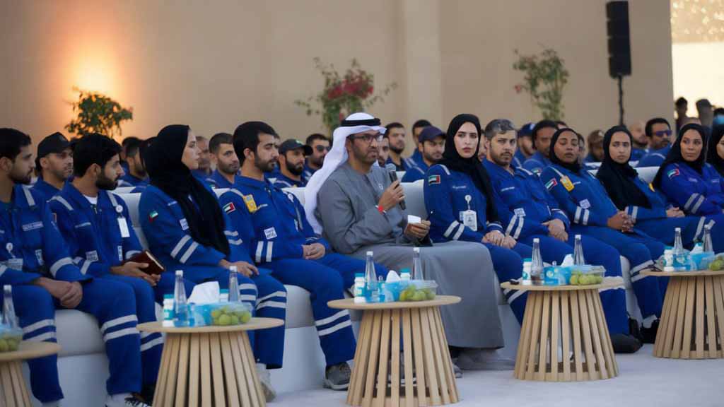 Sultan Al Jaber attends Iftar at ADNOC’s Habshan 5 facility 