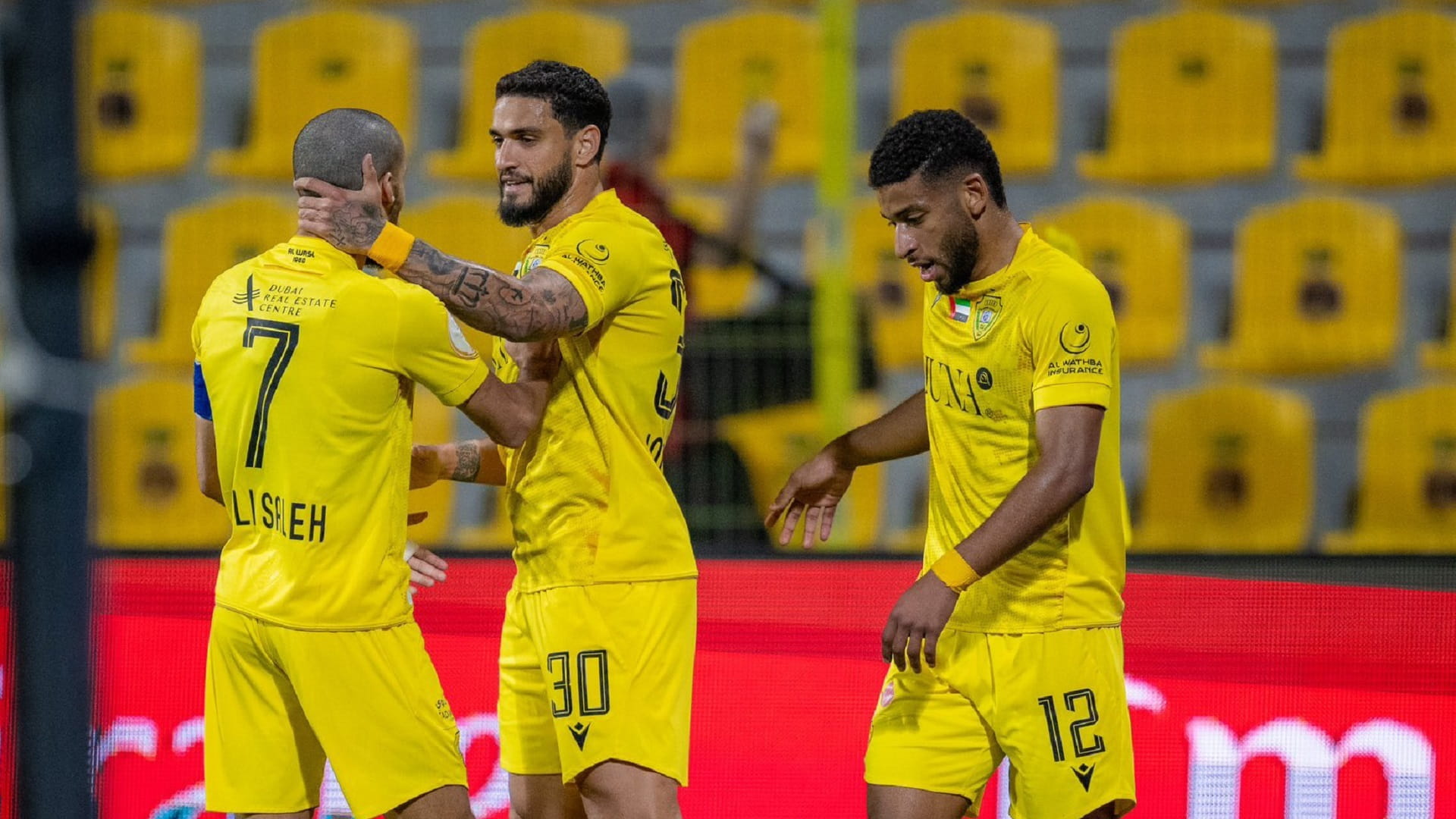 الوصل يفوز على عجمان بثنائية في دوري أدنوك للمحترفين