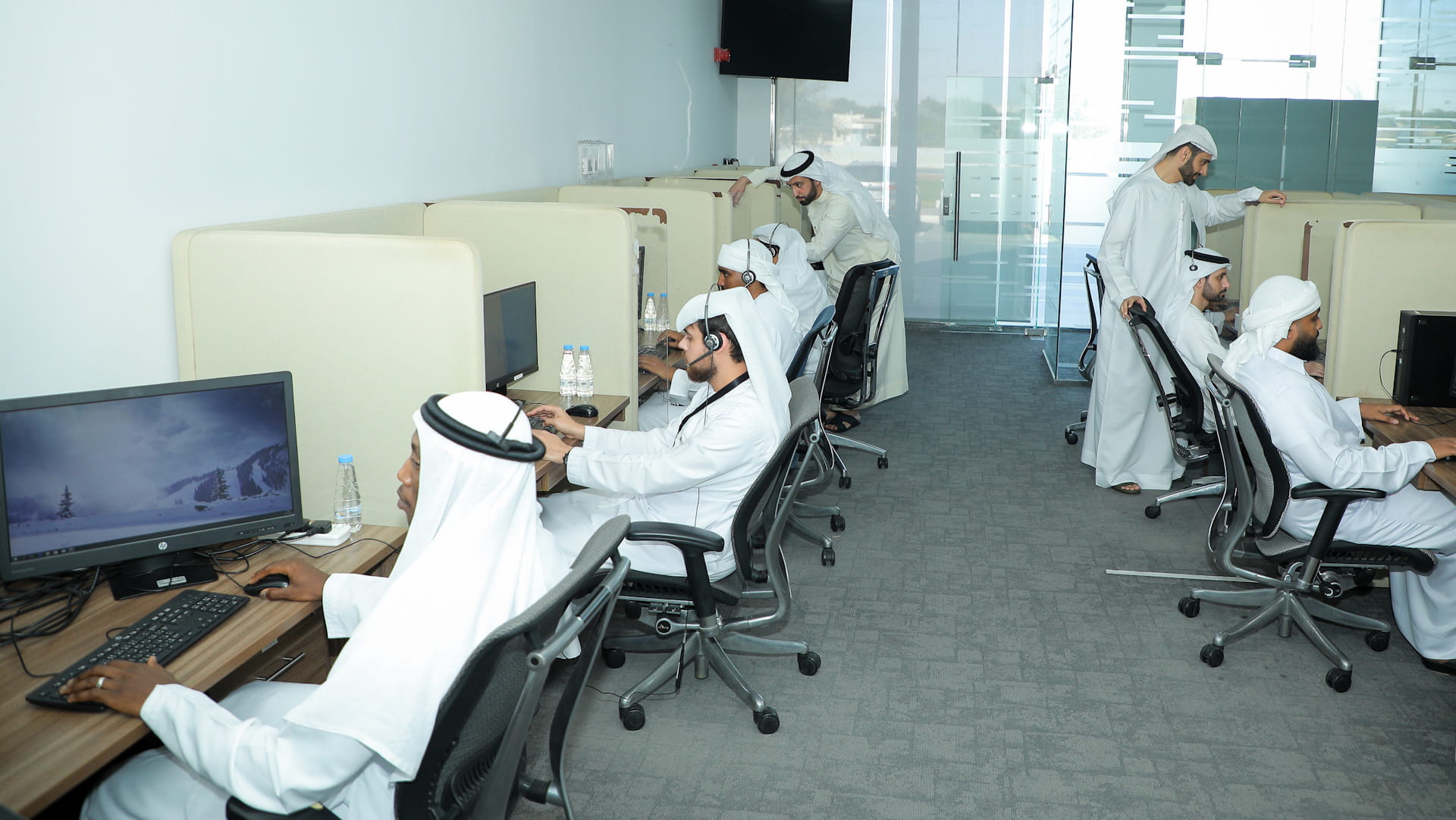 Sharjah RTA call centre handles 68,000 calls monthly 