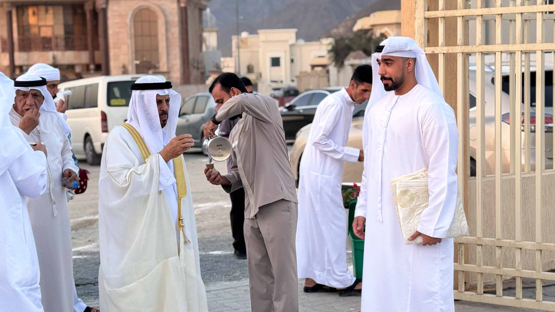 لتعزيز التآخي.. مجلس الحوامي بخورفكان يطلق مبادرة "ضيافتكم عيدية" 