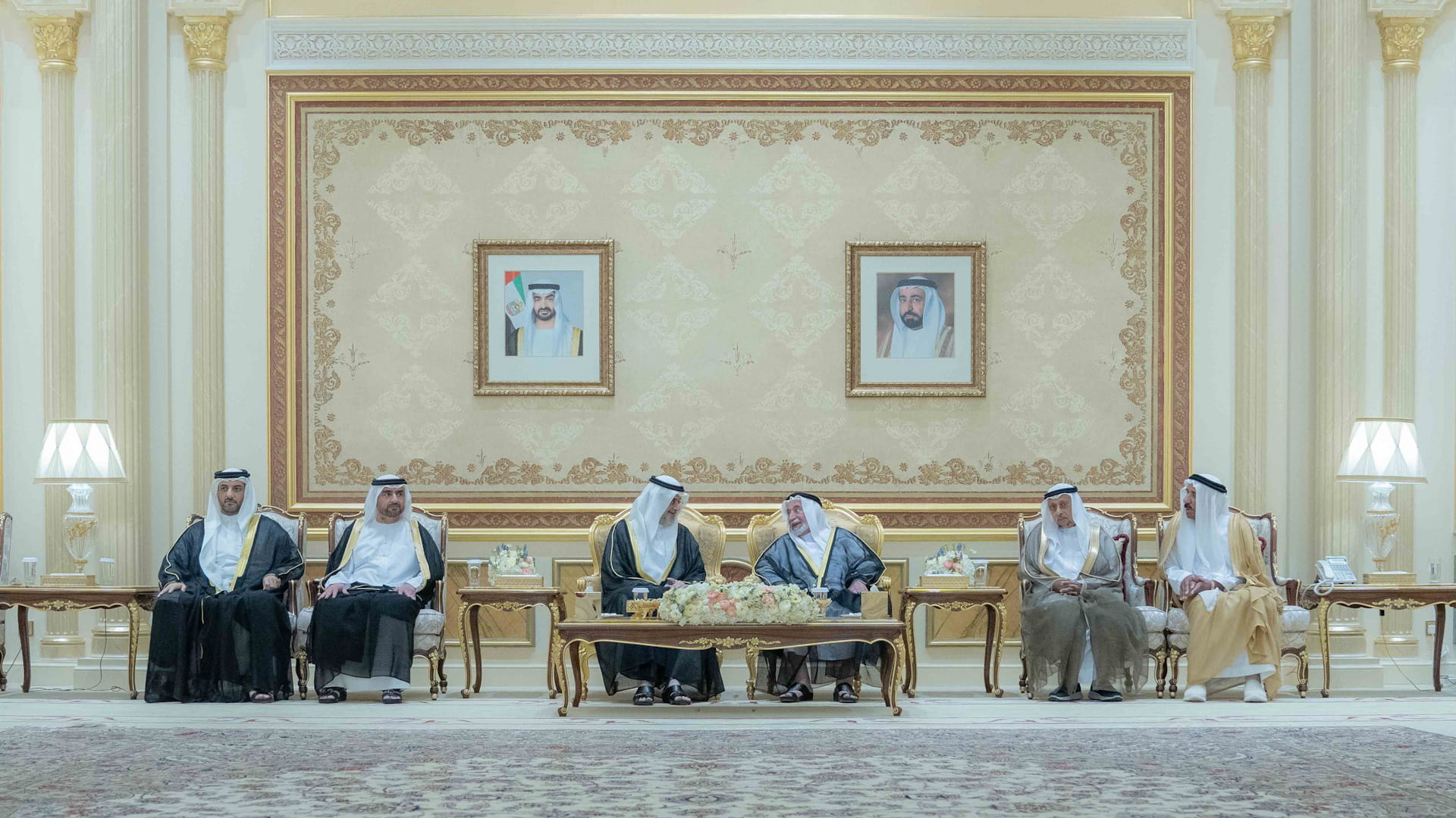 سلطان القاسمي يتلقى تهاني الشيوخ والمسؤولين والنائب العام بالعيد