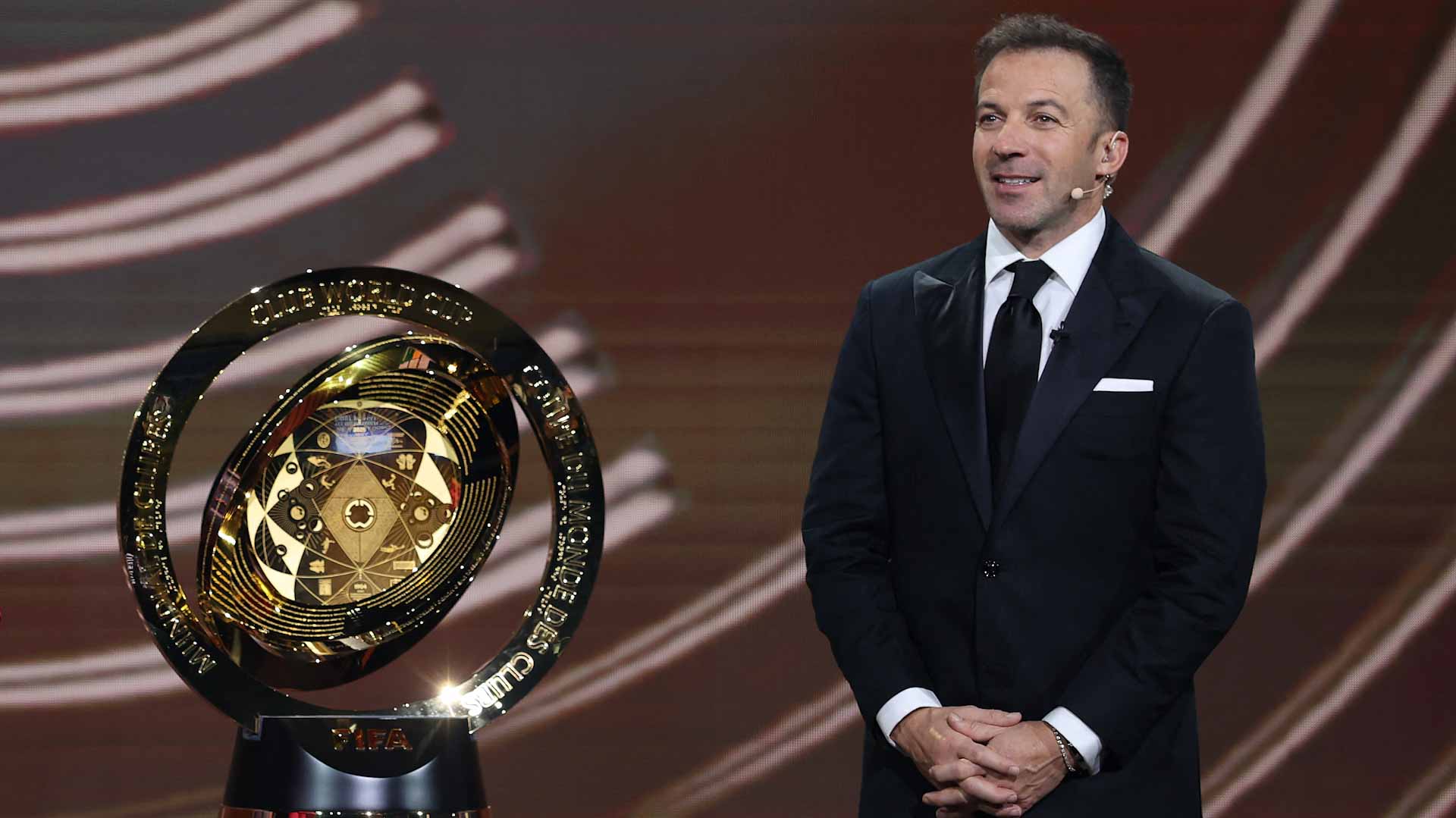 الفيفا يدرس إمكانية إقامة مباراة فاصلة من أجل استبدال ليون   