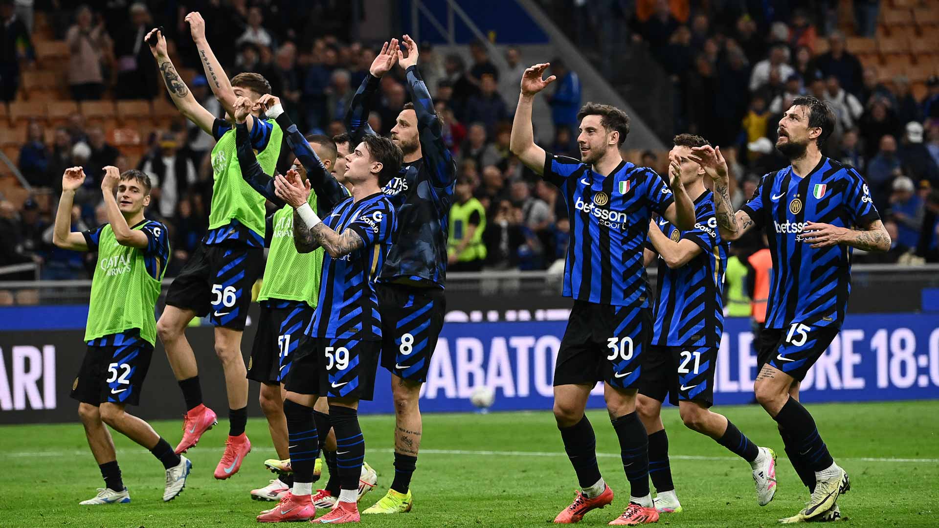 إنتر ميلان يحافظ على صدارة الدوري الإيطالي