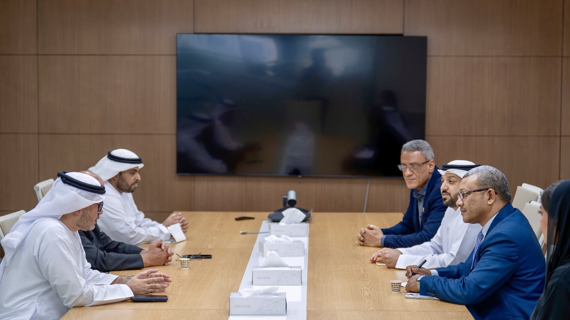 معهد الشارقة للتراث يبحث اعتماد عدد من البرامج الأكاديمية الجديدة 