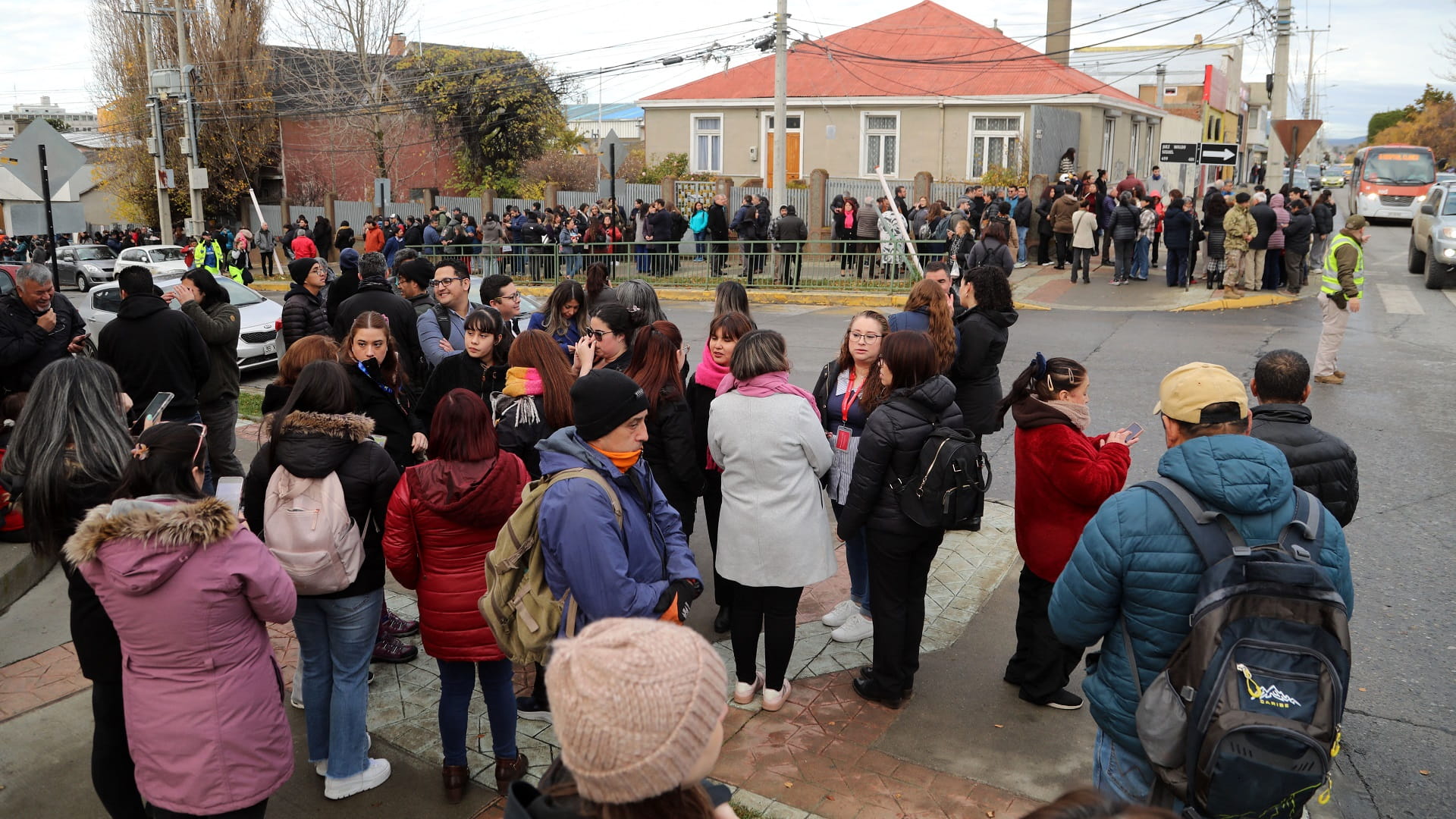 تشيلي تحذر من تسونامي بعد زلزال بقوة 7.5 درجة في البحر 